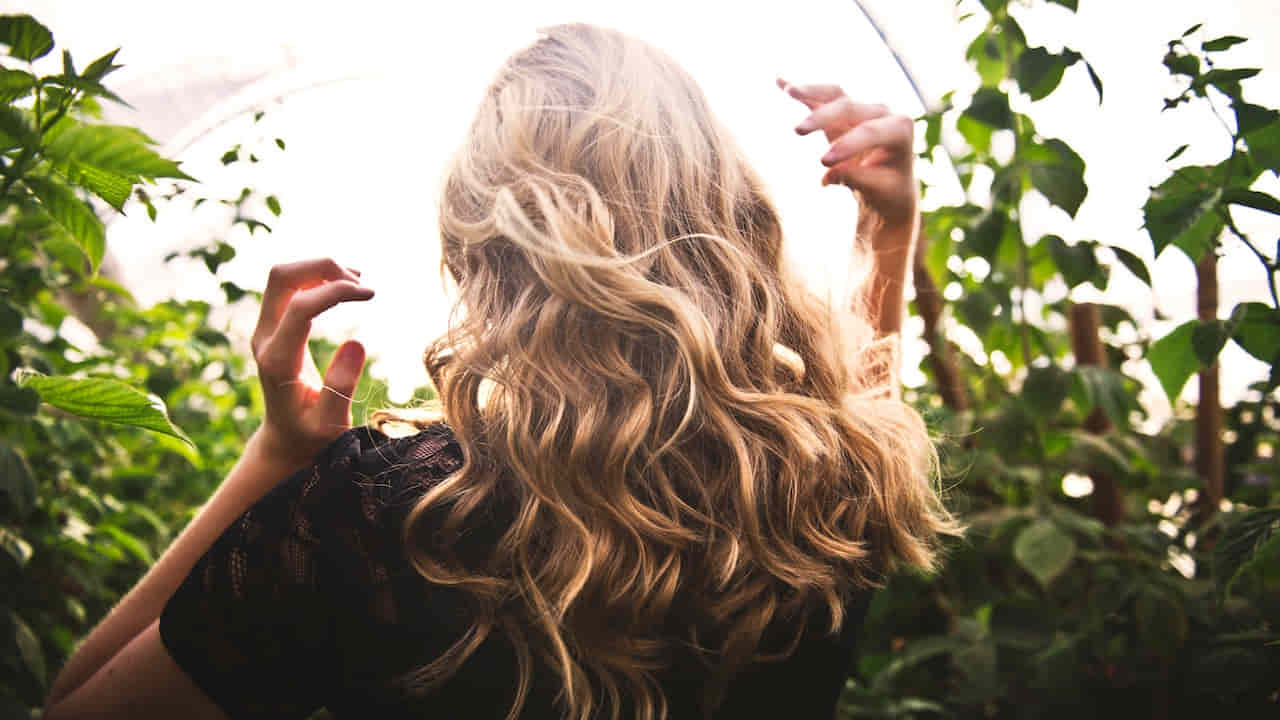 Curly hair tips